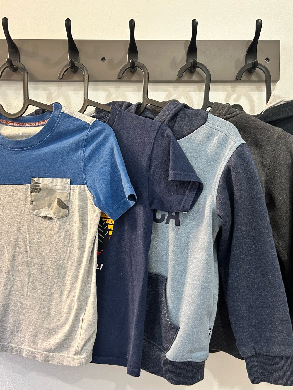 Boys Size 6 Lot • Tops